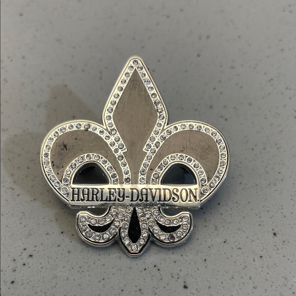 Harley-Davidson Silver Brooch with Fleur-de-Lis Design